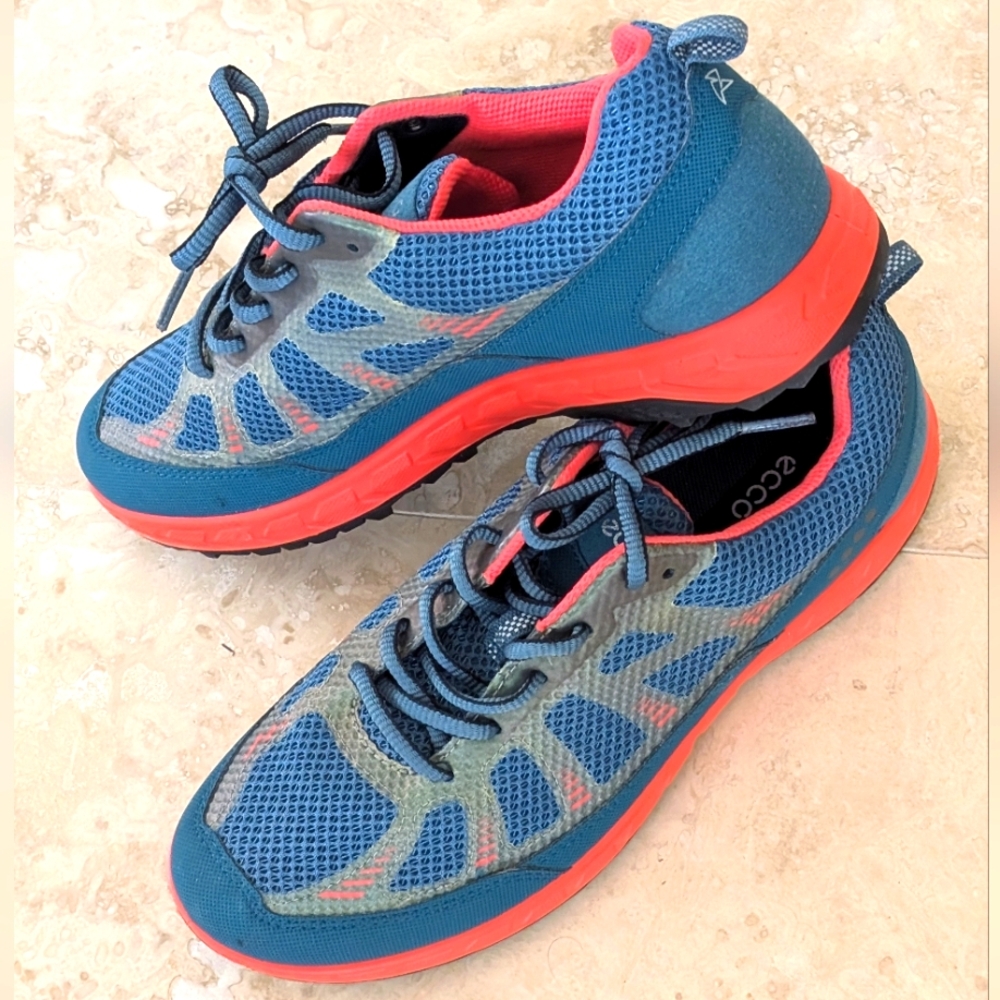 ECCO RECEPTOR TECHNOLOGY WOMEN'S SNEAKERS